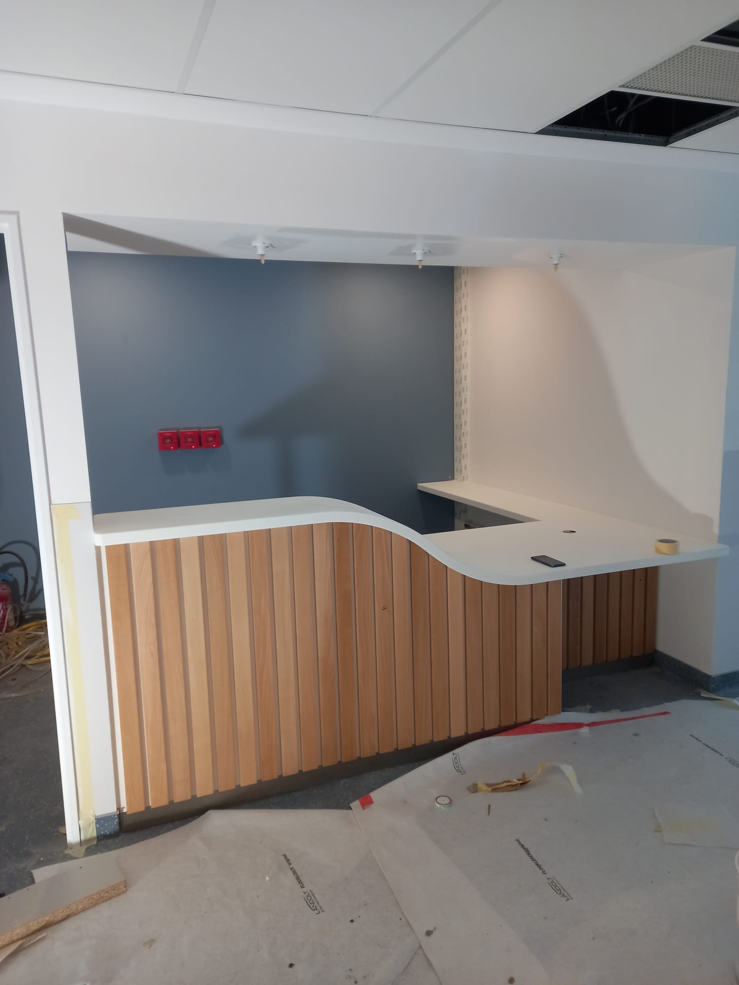 Réalisation banque d'accueil — IZIS DECO
